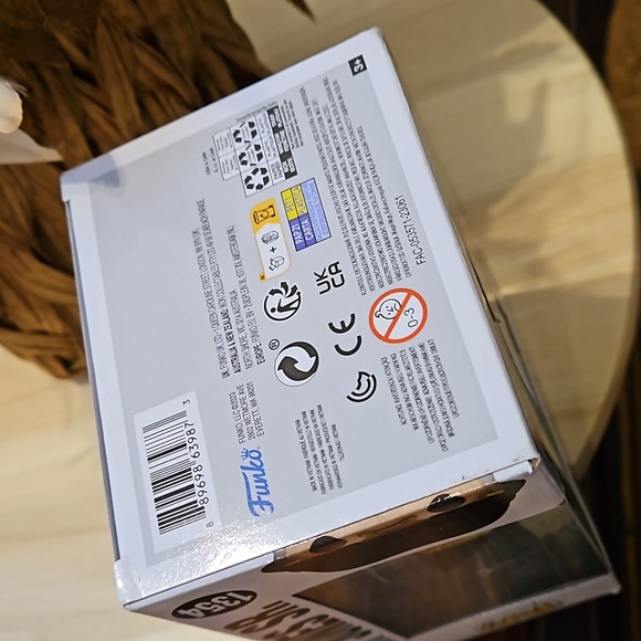 NWP Set of 2 Funko Pops #1351 & #1354 Henry Jones Sr & Marion Ravenwood - Picture 10 of 12